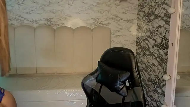 Snapshot of Steffany_v chatting on 22, 4, 2026 Steffany v online show from 22, 4, 2026