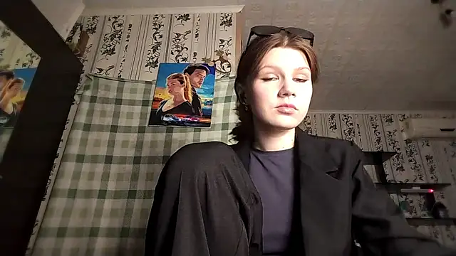 Snapshot of SharyLoughty chatting on 2, 5, 2026 SharyLoughty online show from 2, 5, 2026