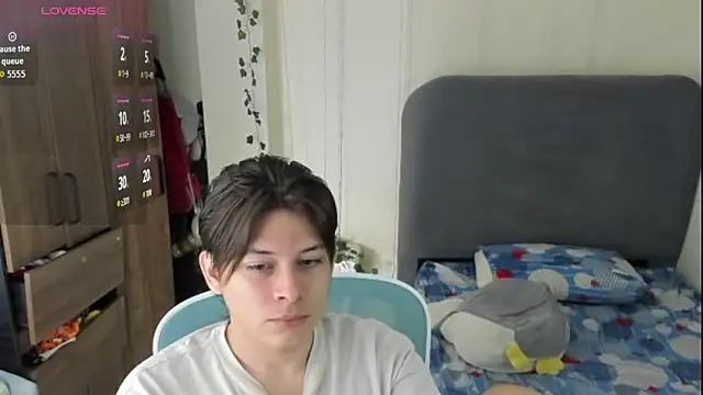Snapshot of Felixzyn chatting on 29, 4, 2026 Felixzyn online show from 29, 4, 2026