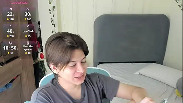 Snapshot of Felixzyn chatting on 2, 5, 2026 Felixzyn online show from 2, 5, 2026