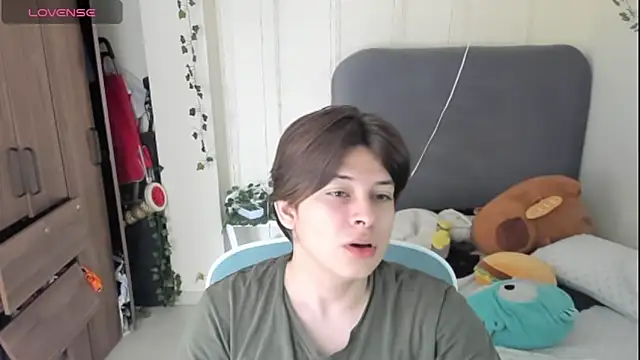 Snapshot of Felixzyn chatting on 20, 5, 2026 Felixzyn online show from 20, 5, 2026