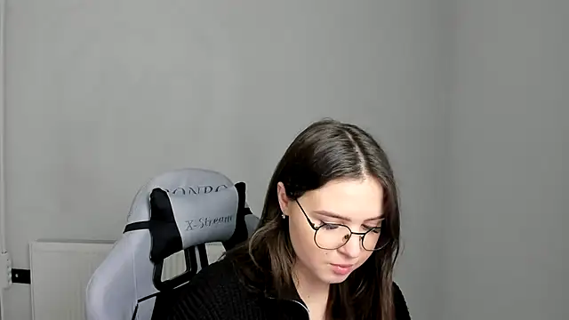 Snapshot of Regina_cute_ chatting on 25, 4, 2026 Regina cute online show from 25, 4, 2026