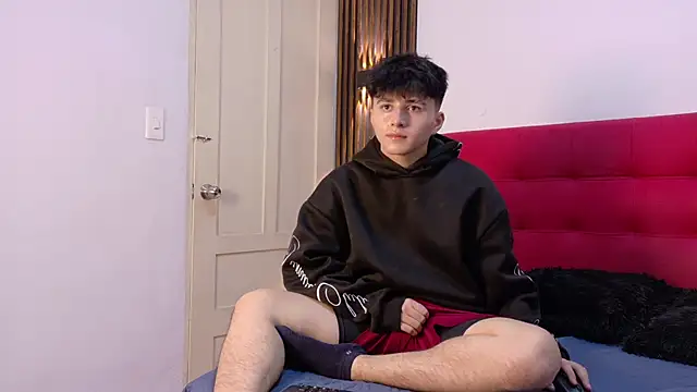 Snapshot of LunayDream chatting on 5, 5, 2026 LunayDream online show from 5, 5, 2026