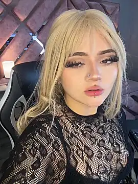Snapshot of lya_nekko_ chatting on 21, 6, 2026 lya nekko online show from 21, 6, 2026