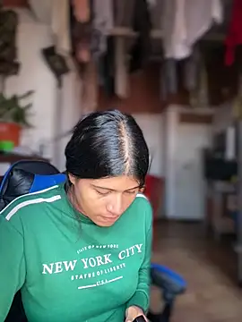 Snapshot of ElahiaMarquez chatting on 27, 4, 2026 ElahiaMarquez online show from 27, 4, 2026