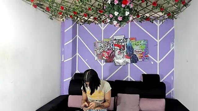 Snapshot of DAHNE_HOT_ chatting on 23, 6, 2026 DAHNE HOT online show from 23, 6, 2026