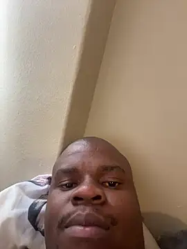 Snapshot of W0rthiit chatting on 25, 4, 2026 W0rthiit online show from 25, 4, 2026