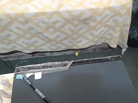 LilmissTrouble18 online show from 20, 4, 2026