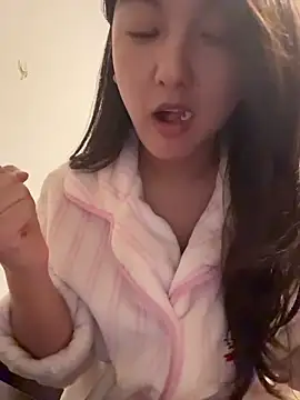 Snapshot of dearBeibeii chatting on 21, 4, 2026 dearBeibeii online show from 21, 4, 2026