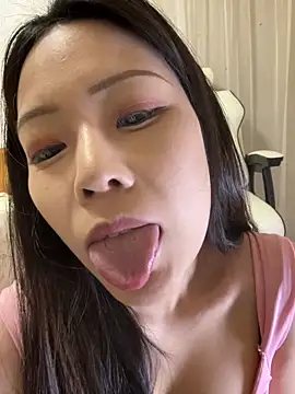 Snapshot of nuonuo_x chatting on 22, 4, 2026 nuonuo x online show from 22, 4, 2026