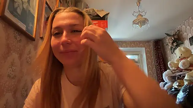 Snapshot of MandyVandy chatting on 21, 4, 2026 MandyVandy online show from 21, 4, 2026