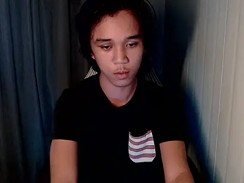 Snapshot of urnaughty_paul chatting on 29, 4, 2026 urnaughty paul online show from 29, 4, 2026