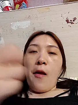 Snapshot of mei114 chatting on 23, 4, 2026 mei114 online show from 23, 4, 2026