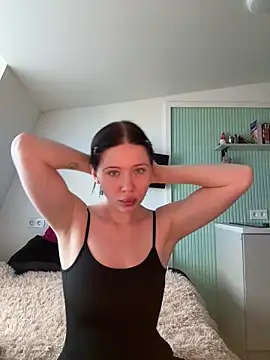 Snapshot of darckkitten chatting on 21, 4, 2026 darckkitten online show from 21, 4, 2026