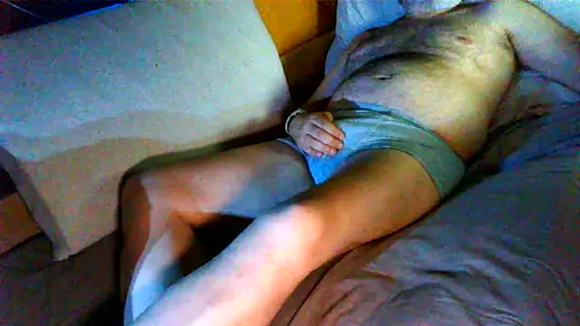 Snapshot of bearotto123 chatting on 10, 6, 2026 bearotto123 online show from 10, 6, 2026