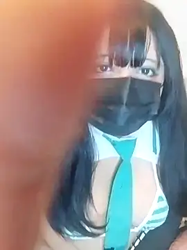 Snapshot of an_hikkikomori_waifu chatting on 21, 4, 2026 an hikkikomori waifu online show from 21, 4, 2026