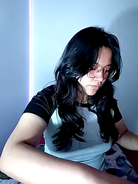 Snapshot of _Juno chatting on 23, 4, 2026 Juno online show from 23, 4, 2026