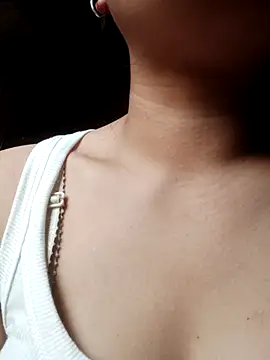 Snapshot of velira- chatting on 20, 4, 2026 velira- online show from 20, 4, 2026