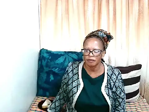 Snapshot of Ebony_Bloom69 chatting on 17, 6, 2026 Ebony Bloom69 online show from 17, 6, 2026