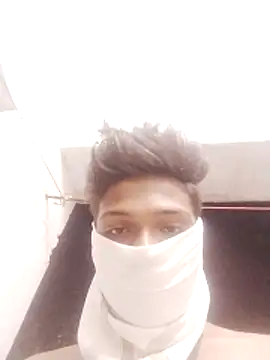 Snapshot of Gujju_chhokro_ chatting on 20, 4, 2026 Gujju chhokro online show from 20, 4, 2026