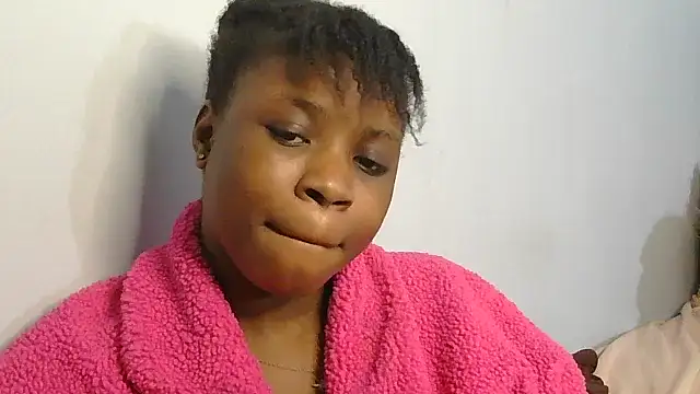 Snapshot of julianaa19 chatting on 16, 7, 2026 julianaa19 online show from 16, 7, 2026