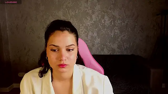 Vivien Ross online show from 8, 5, 2026
