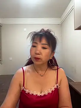 Snapshot of lucy-698 chatting on 29, 4, 2026 lucy-698 online show from 29, 4, 2026