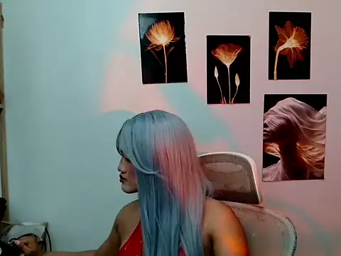 Snapshot of YourHot_Nica chatting on 20, 4, 2026 YourHot Nica online show from 20, 4, 2026