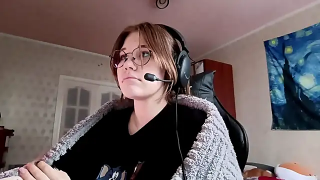 Snapshot of MandieBusby chatting on 21, 4, 2026 MandieBusby online show from 21, 4, 2026