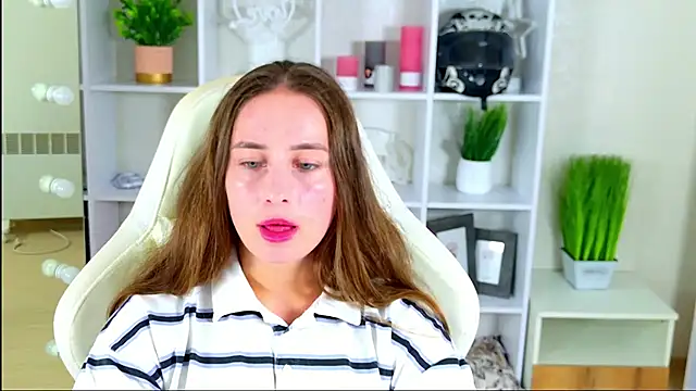 NadinnL online show from 16, 7, 2026