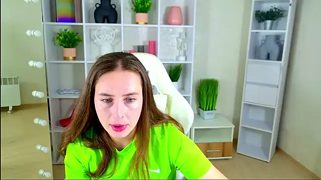 NadinnL online show from 21, 7, 2026