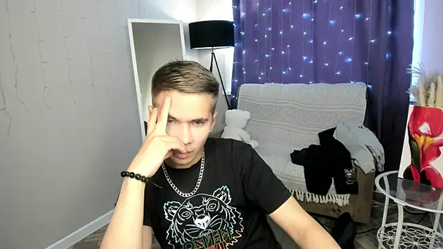 Snapshot of SunSweet11 chatting on 21, 4, 2026 SunSweet11 online show from 21, 4, 2026