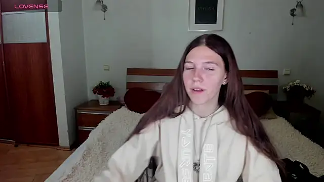 MaryRapunzel online show from 1, 5, 2026
