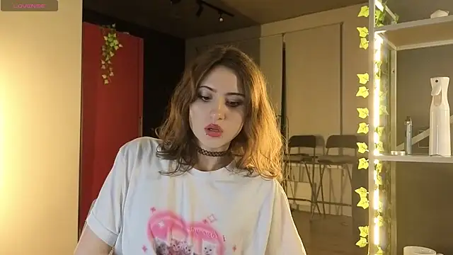 lovergirl4me online show from 11, 5, 2026