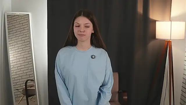 Snapshot of ErnaGiove chatting on 21, 4, 2026 ErnaGiove online show from 21, 4, 2026