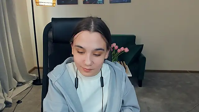 Snapshot of MarianHenaire chatting on 22, 4, 2026 MarianHenaire online show from 22, 4, 2026