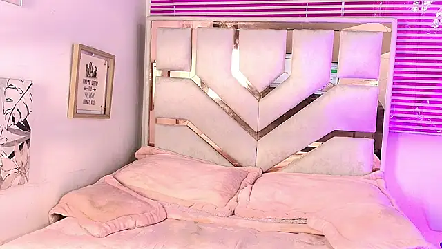 Snapshot of Milf_vero chatting on 22, 4, 2026 Milf vero online show from 22, 4, 2026