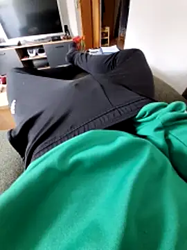 Snapshot of tom138jr chatting on 20, 4, 2026 tom138jr online show from 20, 4, 2026