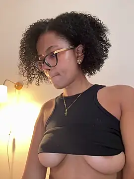 Snapshot of AyleenDunkann chatting on 22, 4, 2026 AyleenDunkann online show from 22, 4, 2026