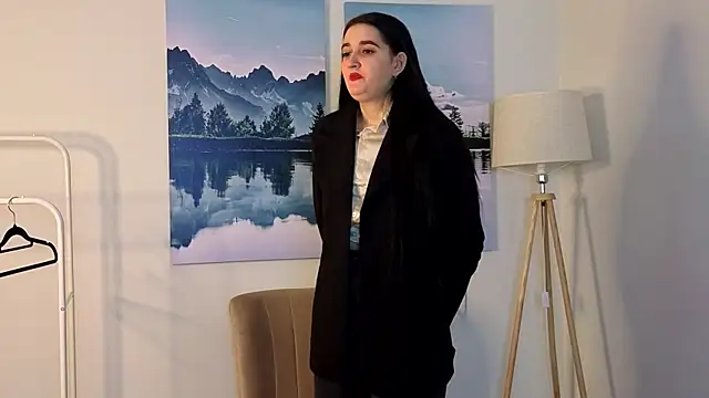 Snapshot of FannieYoshi chatting on 21, 4, 2026 FannieYoshi online show from 21, 4, 2026