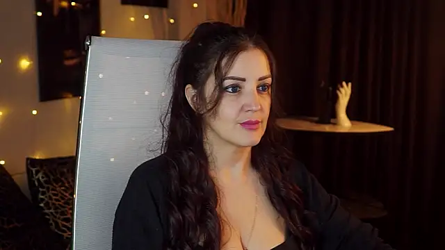 AureliaVane online show from 11, 6, 2026