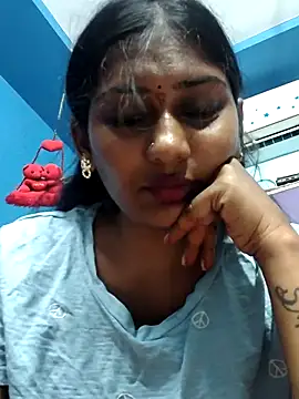 Snapshot of anushatelugu22 chatting on 20, 4, 2026 anushatelugu22 online show from 20, 4, 2026