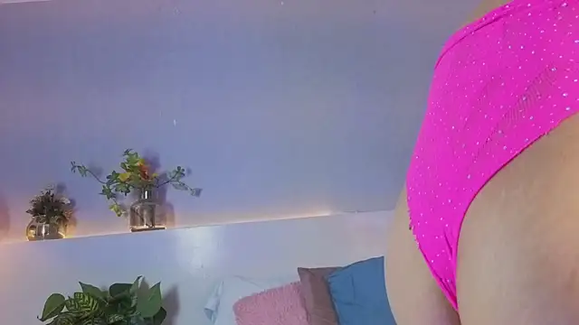 Snapshot of lily_obsession chatting on 28, 4, 2026 lily obsession online show from 28, 4, 2026