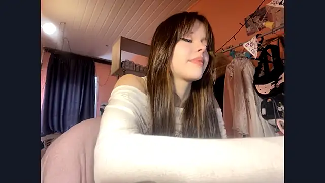 Snapshot of linaloveme chatting on 21, 4, 2026 linaloveme online show from 21, 4, 2026