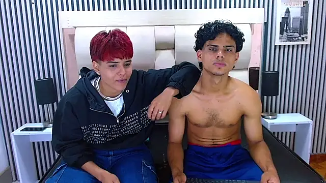 Snapshot of Enma_And_David chatting on 20, 4, 2026 Enma And David online show from 20, 4, 2026