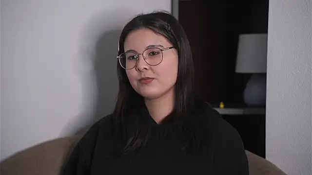 Snapshot of FlorentinaPinson chatting on 22, 4, 2026 FlorentinaPinson online show from 22, 4, 2026