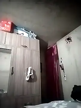 Snapshot of catabelli chatting on 22, 4, 2026 catabelli online show from 22, 4, 2026