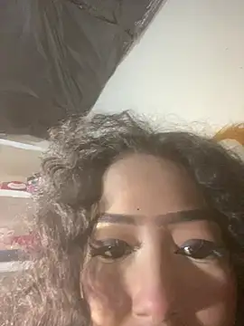 Snapshot of Rosamosquet chatting on 24, 4, 2026 Rosamosquet online show from 24, 4, 2026