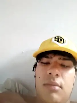 Snapshot of daniel_master chatting on 21, 4, 2026 daniel master online show from 21, 4, 2026