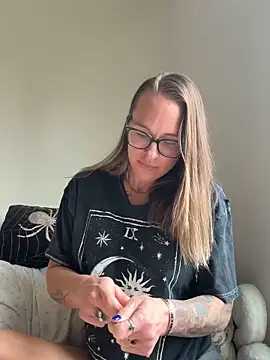 Snapshot of blackwidowlaced chatting on 21, 4, 2026 blackwidowlaced online show from 21, 4, 2026